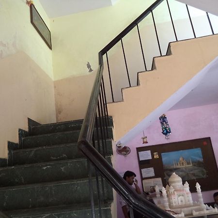 Hotel Viren Plaza Агра Экстерьер фото