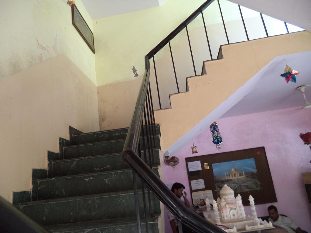 Hotel Viren Plaza Агра Экстерьер фото