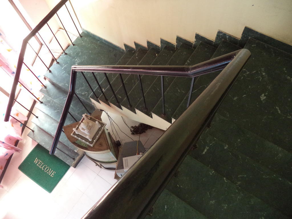 Hotel Viren Plaza Агра Экстерьер фото