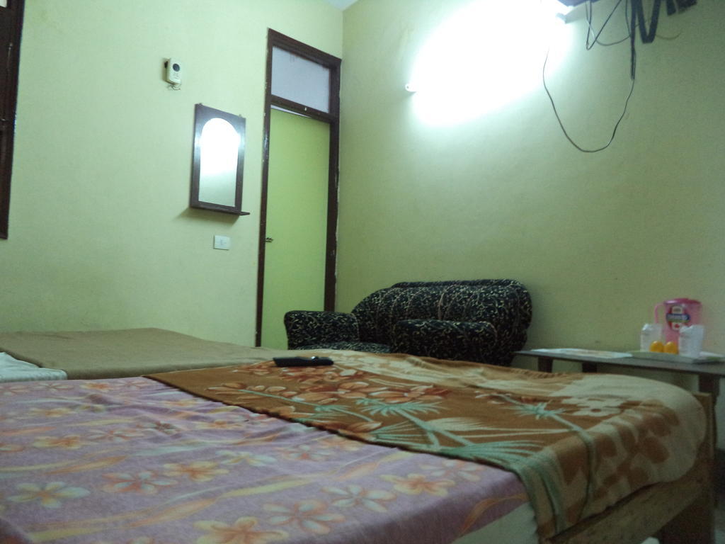Hotel Viren Plaza Агра Экстерьер фото